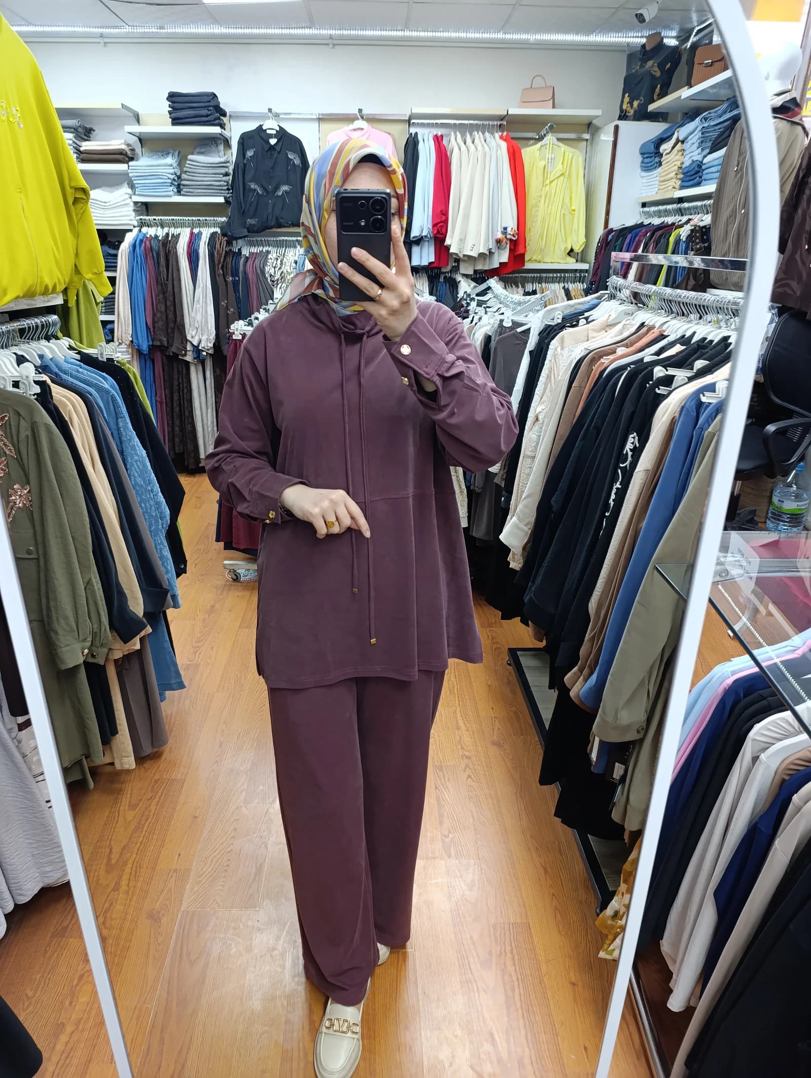 Lotus takım - görsel 1