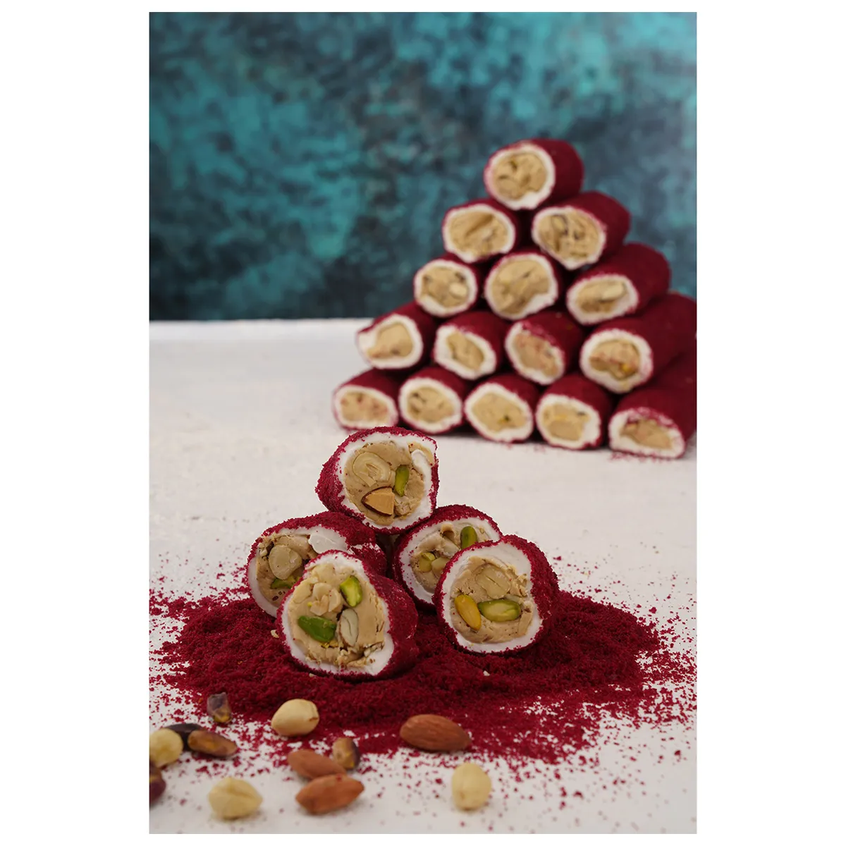 Hürrem Sultan Kadife Kırmızı Antep Fıstıklı Fındık Badem Dolma Lokum Kg