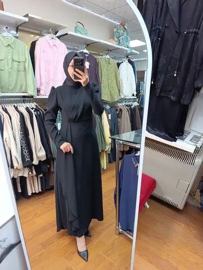 186600 Siyah elbise 